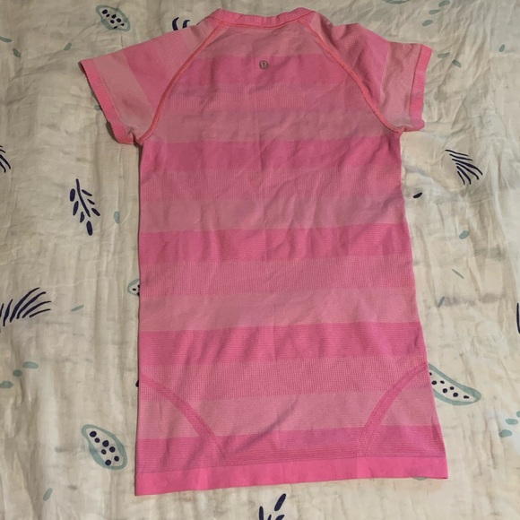 Lululemon Swiftly Tech Short-Sleeve Shirt 2.0 - Picture 10 of 14